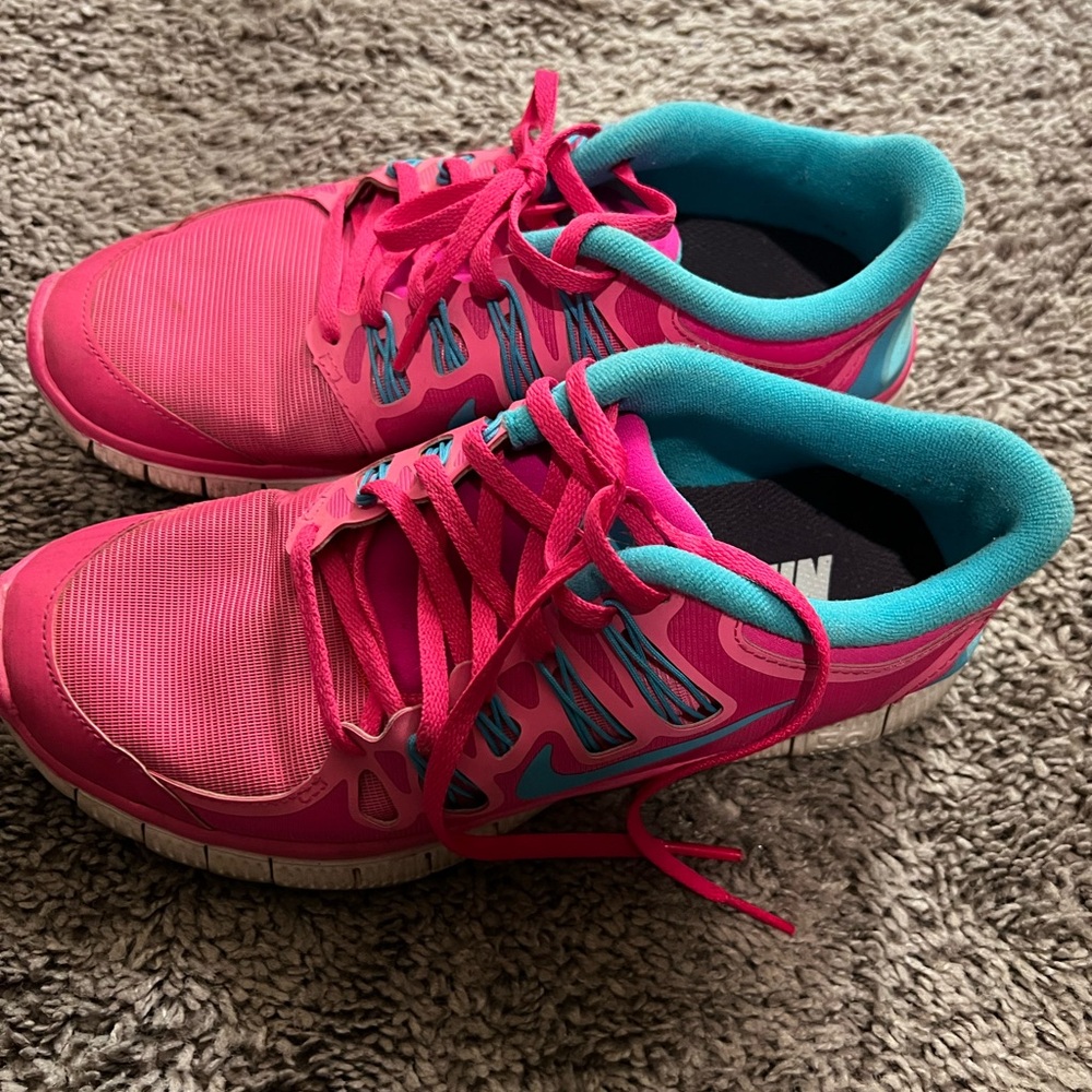 used GOOD condition, Nike Free Run, women’s size 8 shoes
